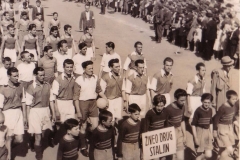 Fudbaleri subotičkog Spartaka na Prvomajskoj paradi 1946. godine